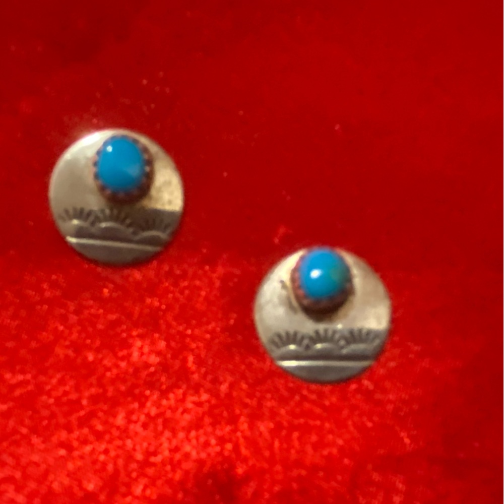 Sterling Turquise Antique Earrings - Picture 4 of 7